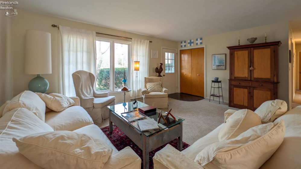 3617 Karwood Drive, Port Clinton, 43452, 3 Bedrooms Bedrooms, ,2 BathroomsBathrooms,Residential,For Sale,Karwood,20254783