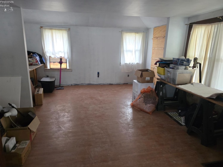 718 Ogontz Street, Sandusky, 44870, 2 Bedrooms Bedrooms, ,1 BathroomBathrooms,Residential,For Sale,Ogontz,20254799