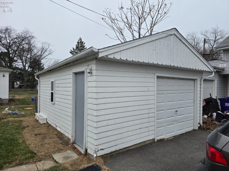 719 Ogontz Street, Sandusky, 44870, 2 Bedrooms Bedrooms, ,1 BathroomBathrooms,Residential,For Sale,Ogontz,20254798