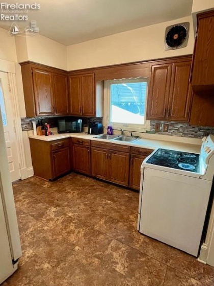 530 Wayne Street, Fremont, 43420, 4 Bedrooms Bedrooms, ,2 BathroomsBathrooms,Residential,For Sale,Wayne,20254793