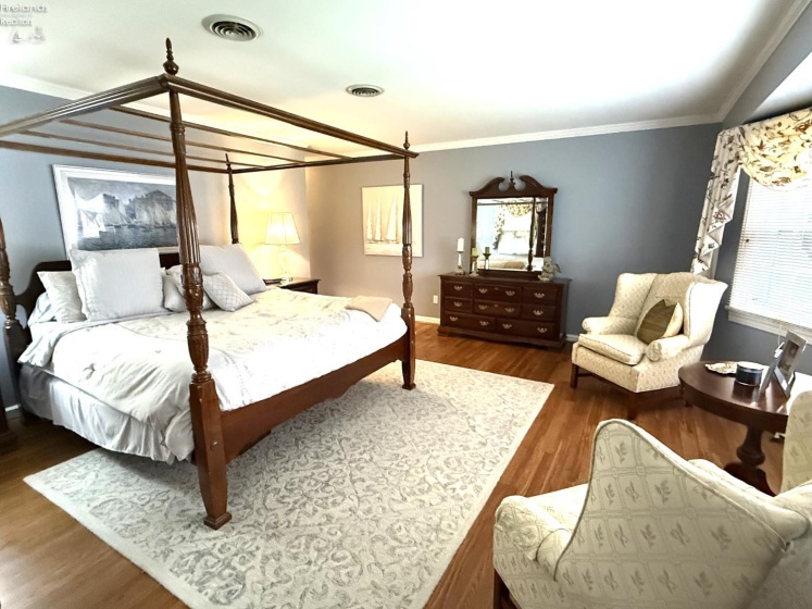 20 James Street, Norwalk, 44857, 4 Bedrooms Bedrooms, ,4 BathroomsBathrooms,Residential,For Sale,James,20254787