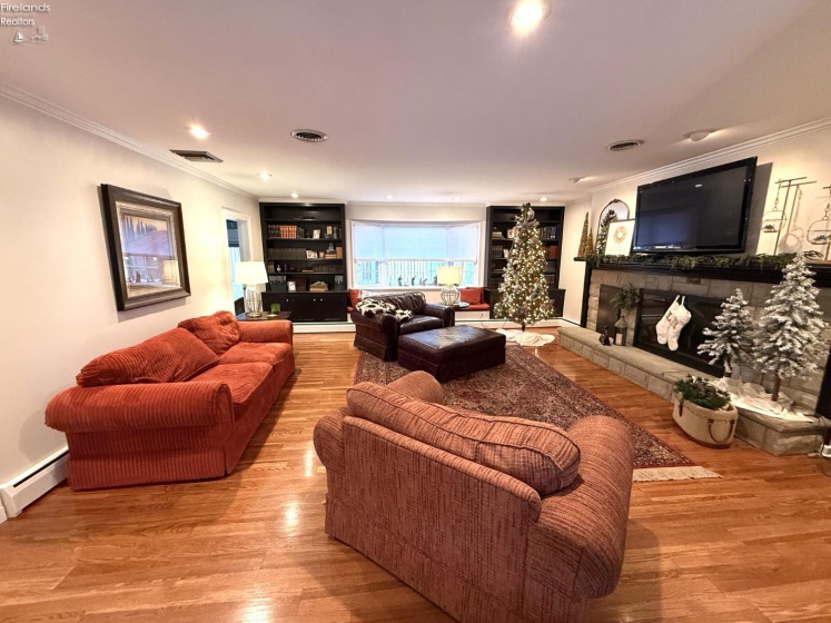 20 James Street, Norwalk, 44857, 4 Bedrooms Bedrooms, ,4 BathroomsBathrooms,Residential,For Sale,James,20254787