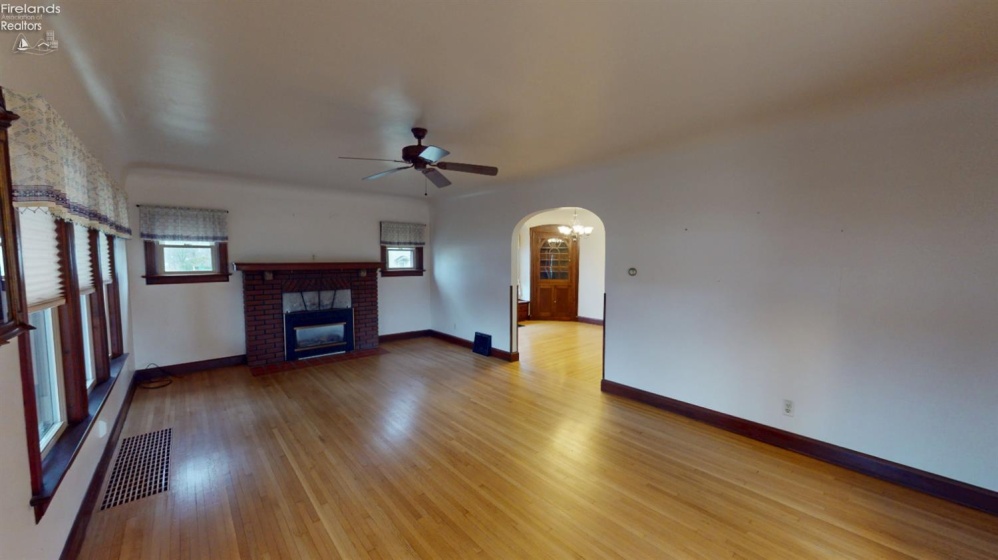 620 Water Street, Woodville, 43469, 3 Bedrooms Bedrooms, ,2 BathroomsBathrooms,Residential,For Sale,Water,20254737