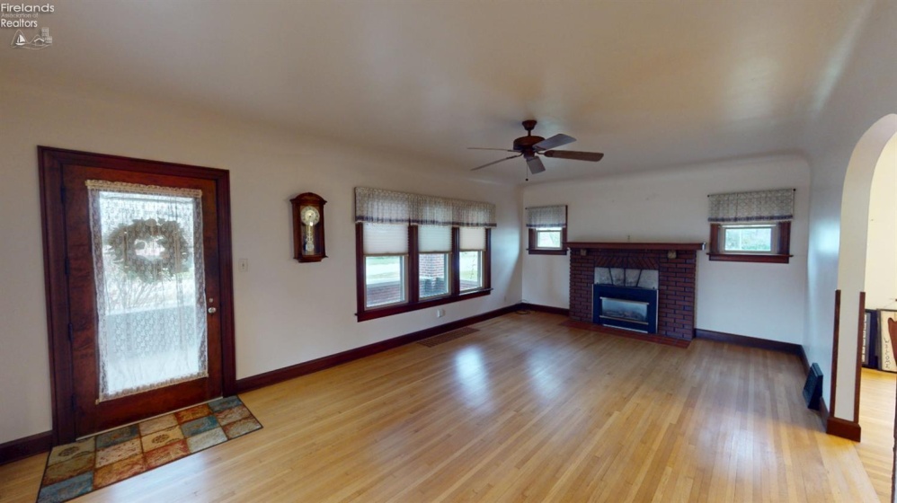 620 Water Street, Woodville, 43469, 3 Bedrooms Bedrooms, ,2 BathroomsBathrooms,Residential,For Sale,Water,20254737