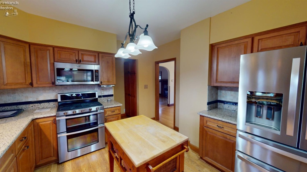 620 Water Street, Woodville, 43469, 3 Bedrooms Bedrooms, ,2 BathroomsBathrooms,Residential,For Sale,Water,20254737