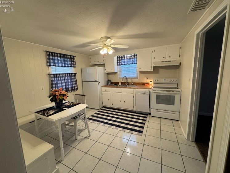 3131 State Route 19, Oak Harbor, 43449, 2 Bedrooms Bedrooms, ,1 BathroomBathrooms,Residential,For Sale,State Route 19,20254788