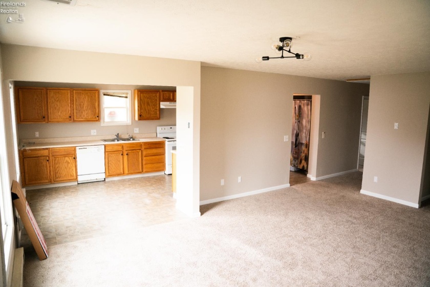 1114 Wamajo Drive, Sandusky, 44870, 3 Bedrooms Bedrooms, ,1 BathroomBathrooms,Residential,For Sale,Wamajo,20254808