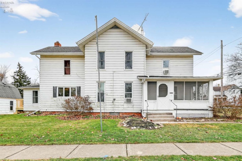 502 Main Street, Clyde, 43410, 4 Bedrooms Bedrooms, ,2 BathroomsBathrooms,Residential,For Sale,Main,20254801