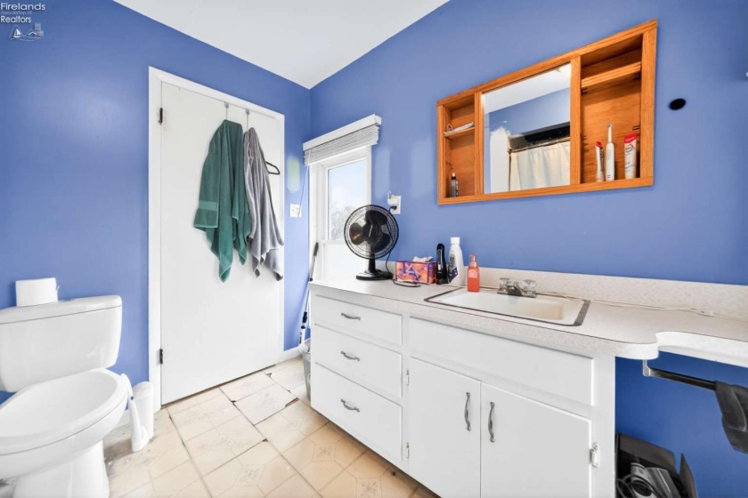 502 Main Street, Clyde, 43410, 4 Bedrooms Bedrooms, ,2 BathroomsBathrooms,Residential,For Sale,Main,20254801