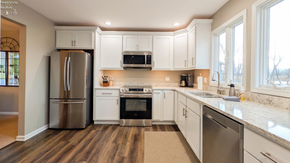 230 Crest Drive, Port Clinton, 43452, 3 Bedrooms Bedrooms, ,3 BathroomsBathrooms,Residential,For Sale,Crest,20254786