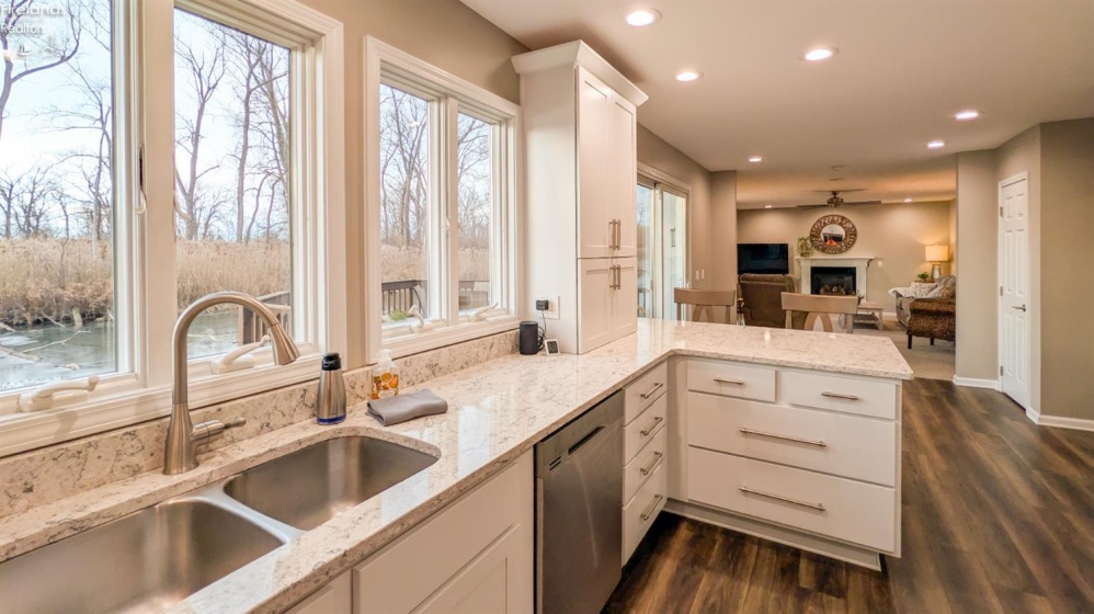 230 Crest Drive, Port Clinton, 43452, 3 Bedrooms Bedrooms, ,3 BathroomsBathrooms,Residential,For Sale,Crest,20254786