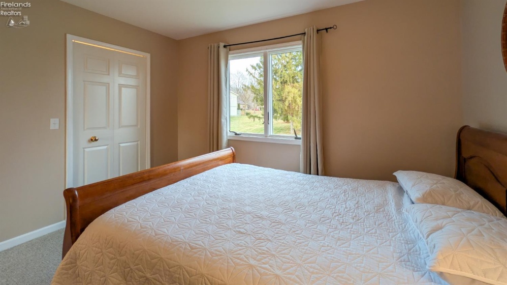 230 Crest Drive, Port Clinton, 43452, 3 Bedrooms Bedrooms, ,3 BathroomsBathrooms,Residential,For Sale,Crest,20254786