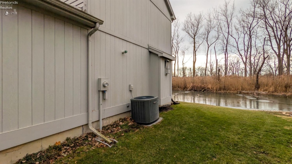 230 Crest Drive, Port Clinton, 43452, 3 Bedrooms Bedrooms, ,3 BathroomsBathrooms,Residential,For Sale,Crest,20254786