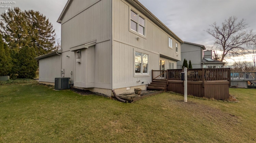 230 Crest Drive, Port Clinton, 43452, 3 Bedrooms Bedrooms, ,3 BathroomsBathrooms,Residential,For Sale,Crest,20254786