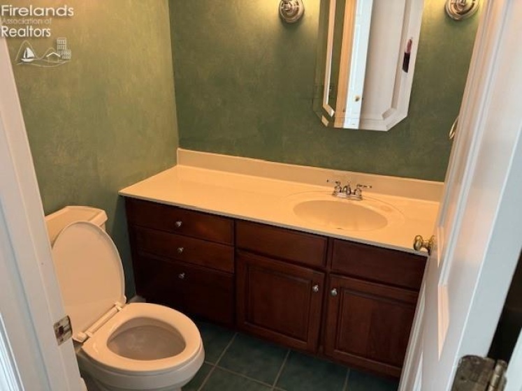 5809 Cambridge Circle, Sandusky, 44870, 3 Bedrooms Bedrooms, ,3 BathroomsBathrooms,Residential,For Sale,Cambridge,20254814