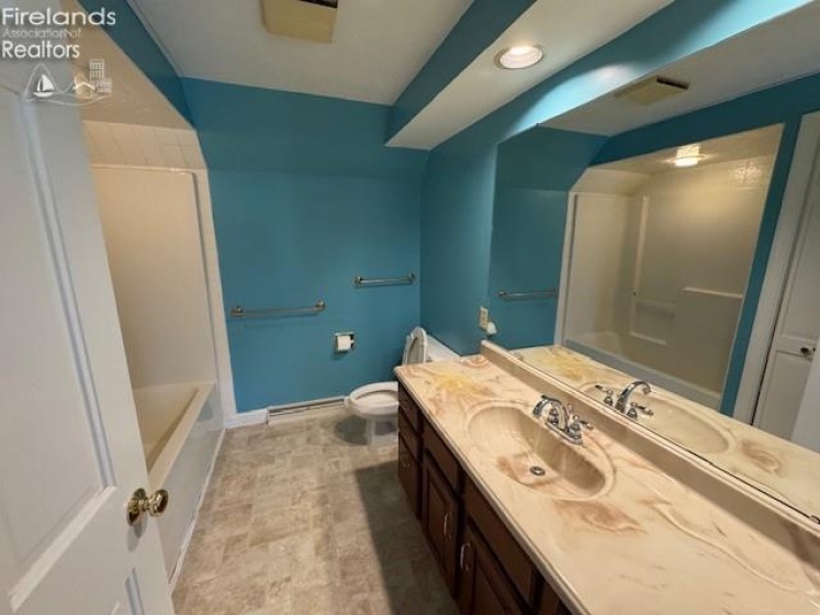 5809 Cambridge Circle, Sandusky, 44870, 3 Bedrooms Bedrooms, ,3 BathroomsBathrooms,Residential,For Sale,Cambridge,20254814