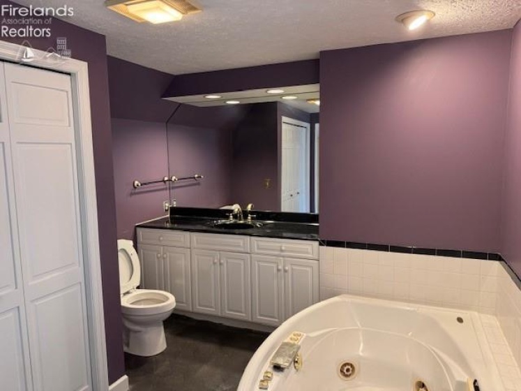 5809 Cambridge Circle, Sandusky, 44870, 3 Bedrooms Bedrooms, ,3 BathroomsBathrooms,Residential,For Sale,Cambridge,20254814