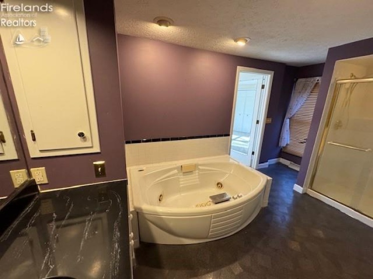 5809 Cambridge Circle, Sandusky, 44870, 3 Bedrooms Bedrooms, ,3 BathroomsBathrooms,Residential,For Sale,Cambridge,20254814