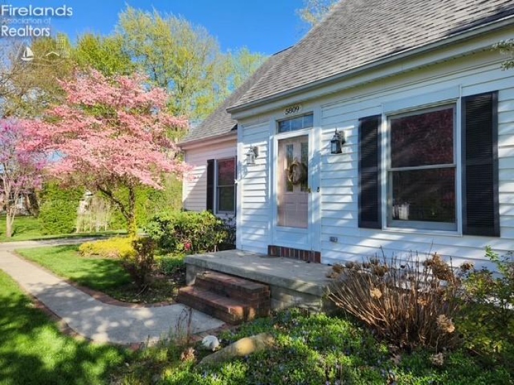 5809 Cambridge Circle, Sandusky, 44870, 3 Bedrooms Bedrooms, ,3 BathroomsBathrooms,Residential,For Sale,Cambridge,20254814