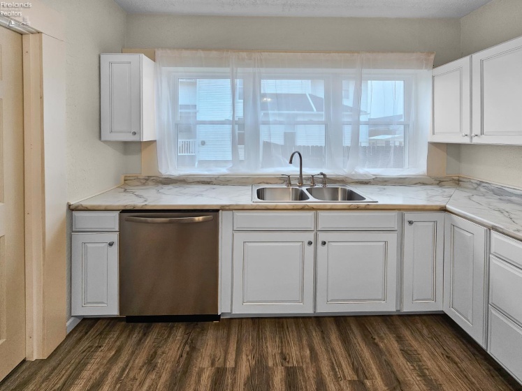 510 Kilbourne St, Bellevue, 44811, 4 Bedrooms Bedrooms, ,2 BathroomsBathrooms,Residential,For Sale,Kilbourne St,20254819