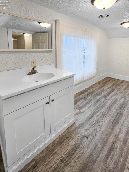 510 Kilbourne St, Bellevue, 44811, 4 Bedrooms Bedrooms, ,2 BathroomsBathrooms,Residential,For Sale,Kilbourne St,20254819