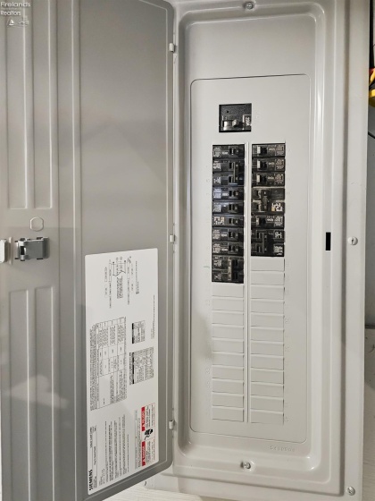 510 Kilbourne St, Bellevue, 44811, 4 Bedrooms Bedrooms, ,2 BathroomsBathrooms,Residential,For Sale,Kilbourne St,20254819