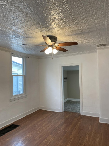 61 Walker Street, Tiffin, 44883, 3 Bedrooms Bedrooms, ,1 BathroomBathrooms,Residential,For Sale,Walker,20254820