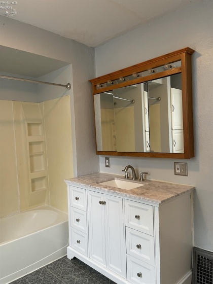 61 Walker Street, Tiffin, 44883, 3 Bedrooms Bedrooms, ,1 BathroomBathrooms,Residential,For Sale,Walker,20254820