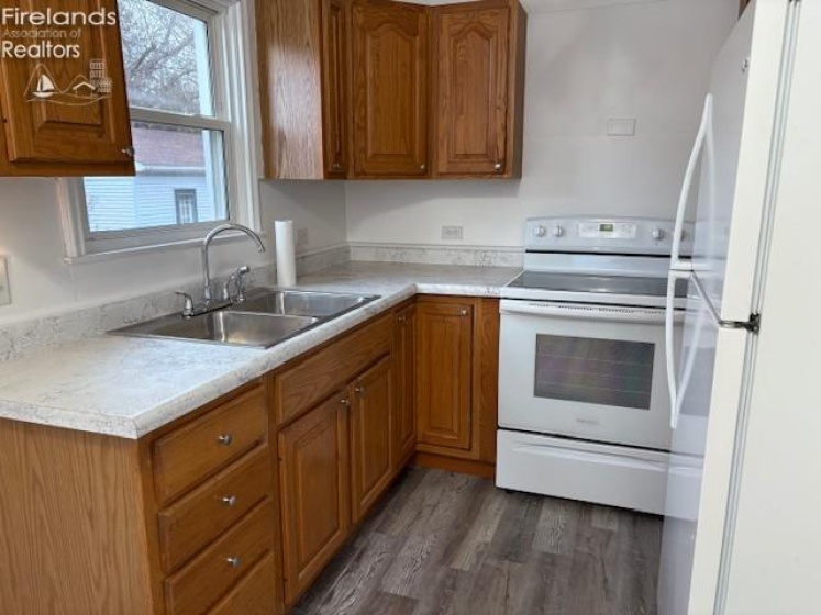 840 Madison Street, Port Clinton, 43452, 2 Bedrooms Bedrooms, ,1 BathroomBathrooms,Residential,For Sale,Madison,20254653