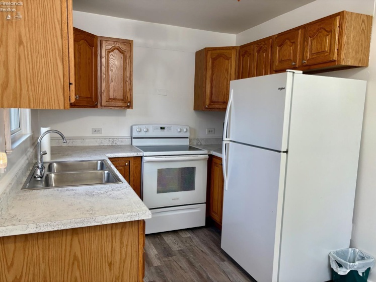 840 Madison Street, Port Clinton, 43452, 2 Bedrooms Bedrooms, ,1 BathroomBathrooms,Residential,For Sale,Madison,20254653