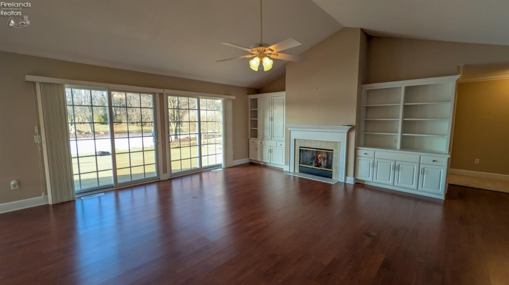 709 Vineyard Circle, Port Clinton, 43452, 3 Bedrooms Bedrooms, ,3 BathroomsBathrooms,Residential,For Sale,Vineyard,20254797