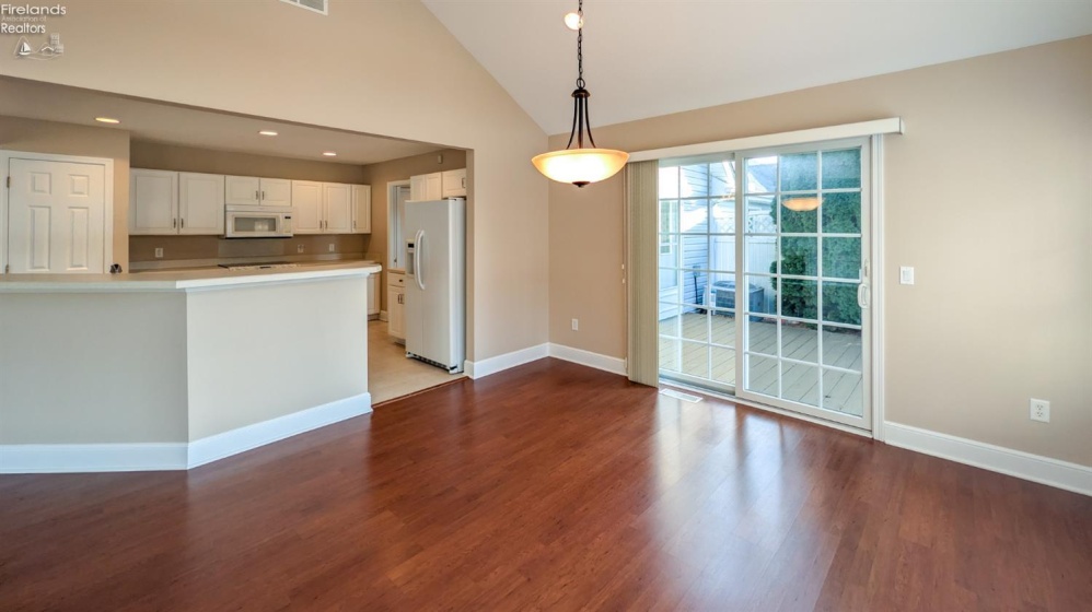 709 Vineyard Circle, Port Clinton, 43452, 3 Bedrooms Bedrooms, ,3 BathroomsBathrooms,Residential,For Sale,Vineyard,20254797