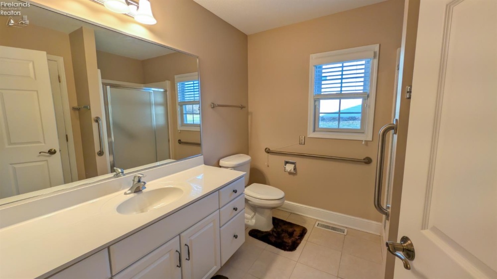 709 Vineyard Circle, Port Clinton, 43452, 3 Bedrooms Bedrooms, ,3 BathroomsBathrooms,Residential,For Sale,Vineyard,20254797