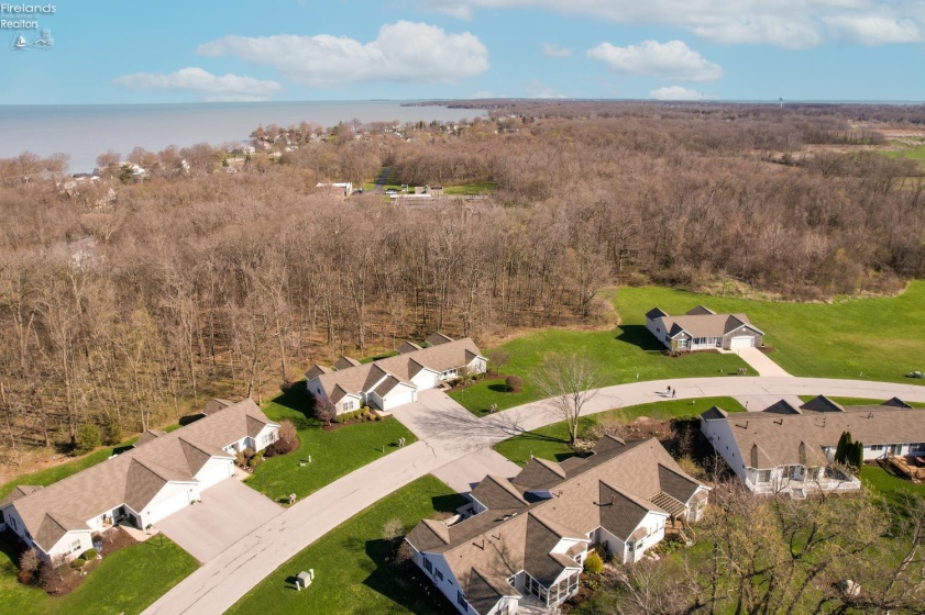 709 Vineyard Circle, Port Clinton, 43452, 3 Bedrooms Bedrooms, ,3 BathroomsBathrooms,Residential,For Sale,Vineyard,20254797