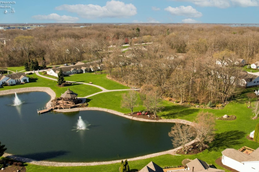 709 Vineyard Circle, Port Clinton, 43452, 3 Bedrooms Bedrooms, ,3 BathroomsBathrooms,Residential,For Sale,Vineyard,20254797