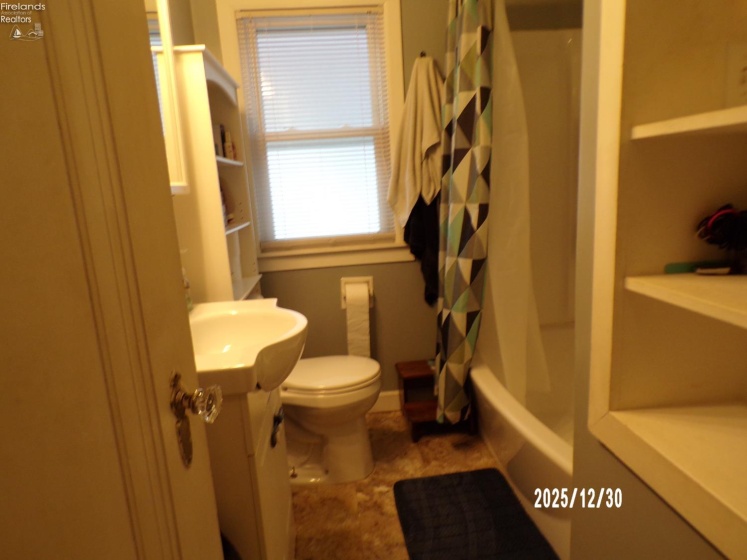 1006 Birdseye Boulevard, Fremont, 43420, 3 Bedrooms Bedrooms, ,2 BathroomsBathrooms,Residential,For Sale,Birdseye,20254821