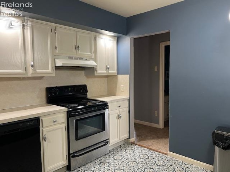 119 Stonyridge Drive, Sandusky, 44870, 2 Bedrooms Bedrooms, ,1 BathroomBathrooms,Residential,For Sale,Stonyridge,20254813