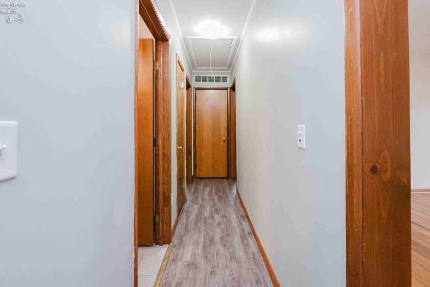 376 Water Street, Tiffin, 44883, 2 Bedrooms Bedrooms, ,1 BathroomBathrooms,Residential,For Sale,Water,20254823