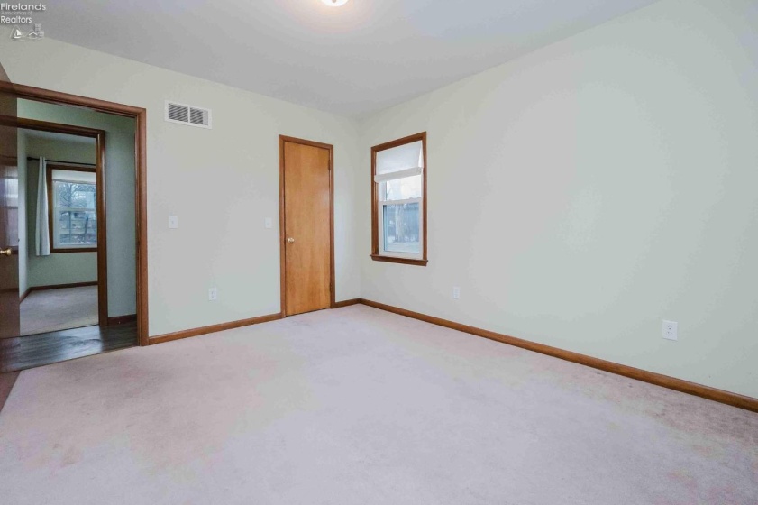 376 Water Street, Tiffin, 44883, 2 Bedrooms Bedrooms, ,1 BathroomBathrooms,Residential,For Sale,Water,20254823