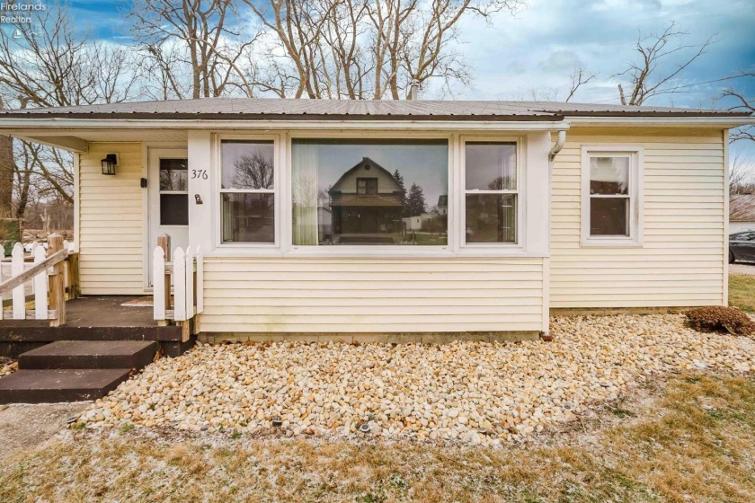 376 Water Street, Tiffin, 44883, 2 Bedrooms Bedrooms, ,1 BathroomBathrooms,Residential,For Sale,Water,20254823