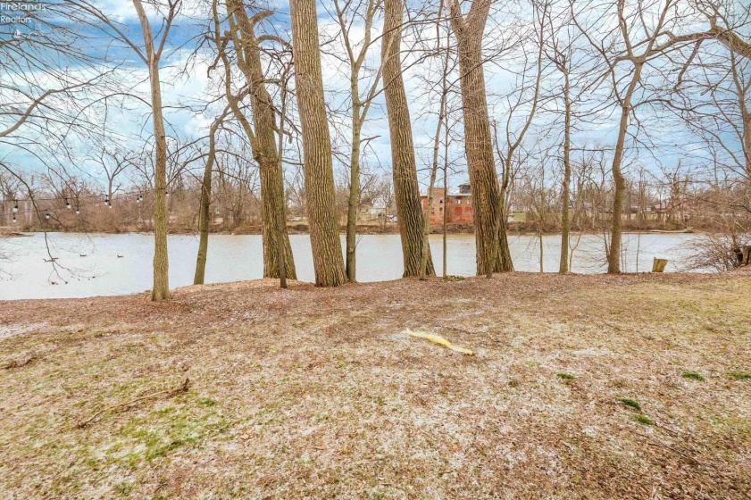 376 Water Street, Tiffin, 44883, 2 Bedrooms Bedrooms, ,1 BathroomBathrooms,Residential,For Sale,Water,20254823