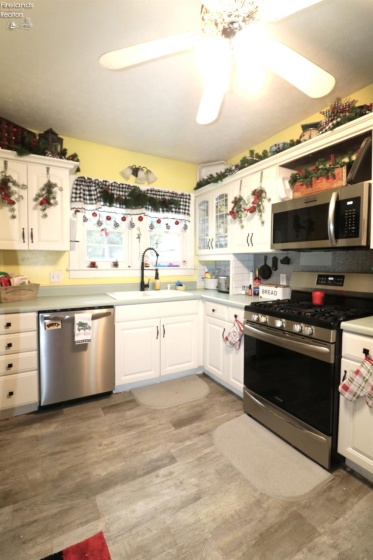 23 Norwood Avenue, Norwalk, 44857, 4 Bedrooms Bedrooms, ,3 BathroomsBathrooms,Residential,For Sale,Norwood,20254742