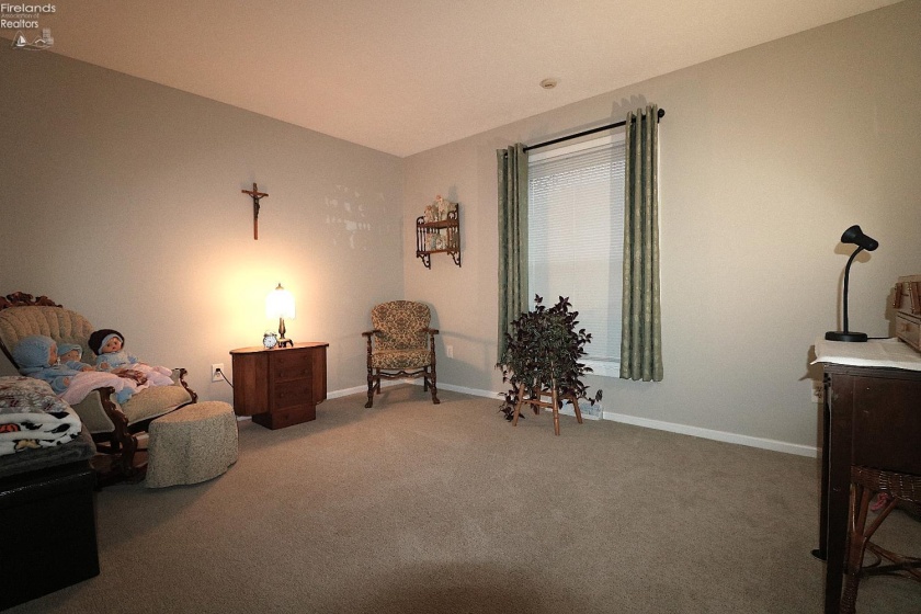 102 Fairway Circle, Norwalk, 44857, 4 Bedrooms Bedrooms, ,2 BathroomsBathrooms,Residential,For Sale,Fairway,20254841