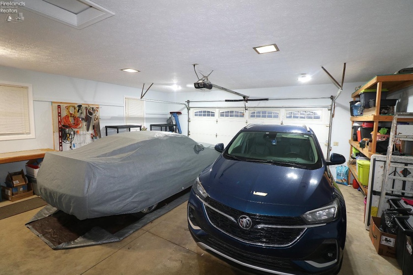 102 Fairway Circle, Norwalk, 44857, 4 Bedrooms Bedrooms, ,2 BathroomsBathrooms,Residential,For Sale,Fairway,20254841