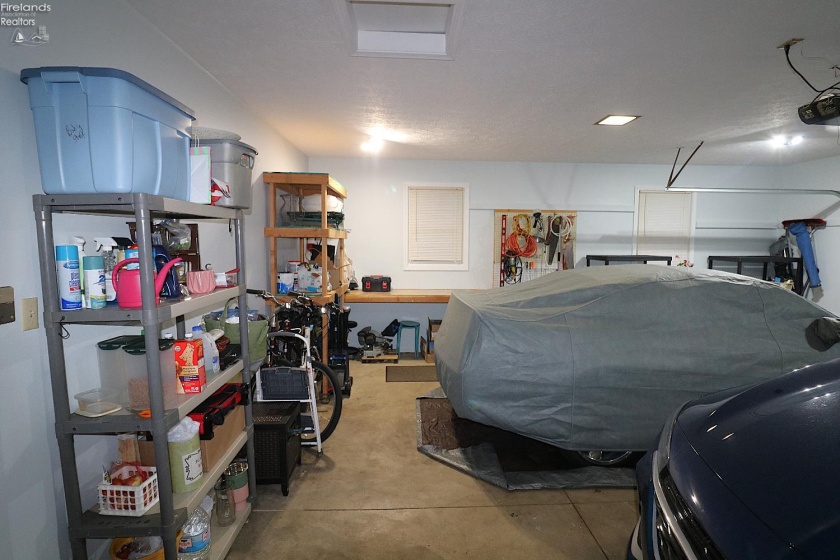 102 Fairway Circle, Norwalk, 44857, 4 Bedrooms Bedrooms, ,2 BathroomsBathrooms,Residential,For Sale,Fairway,20254841