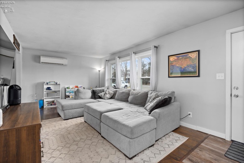 9807 Barrows Rd, Huron, 44839, 4 Bedrooms Bedrooms, ,2 BathroomsBathrooms,Residential,For Sale,Barrows Rd,20254816