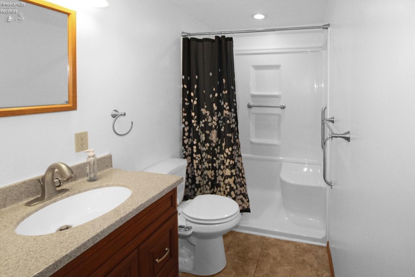 2029 Catawba Road, Port Clinton, 43452, 3 Bedrooms Bedrooms, ,2 BathroomsBathrooms,Residential,For Sale,Catawba,20260003