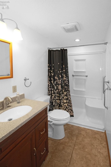 2029 Catawba Road, Port Clinton, 43452, 3 Bedrooms Bedrooms, ,2 BathroomsBathrooms,Residential,For Sale,Catawba,20260003