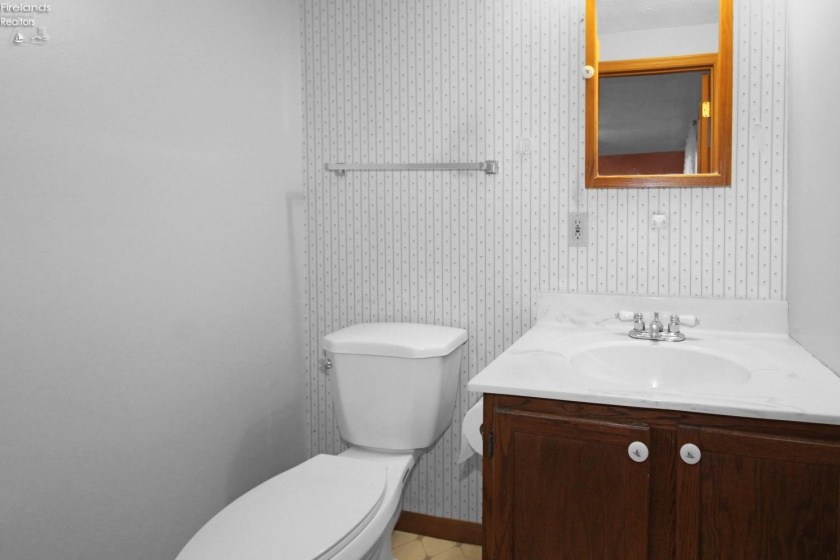 2029 Catawba Road, Port Clinton, 43452, 3 Bedrooms Bedrooms, ,2 BathroomsBathrooms,Residential,For Sale,Catawba,20260003