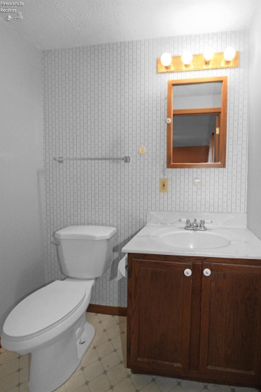 2029 Catawba Road, Port Clinton, 43452, 3 Bedrooms Bedrooms, ,2 BathroomsBathrooms,Residential,For Sale,Catawba,20260003